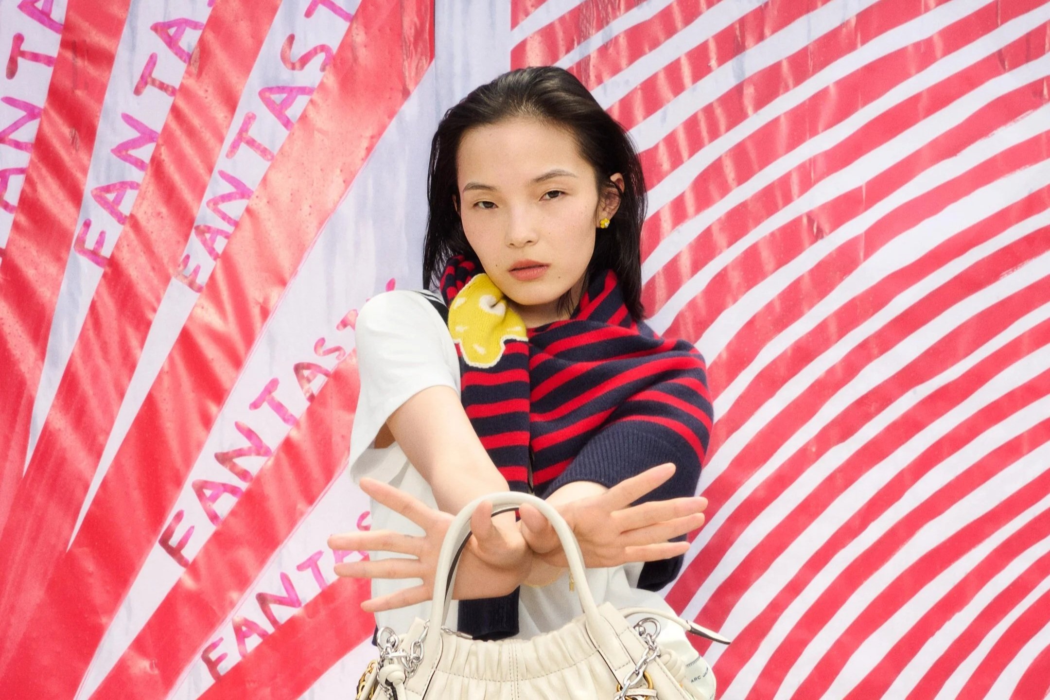 MARC JACOBS オブジェ Marc Jacobs Launches Fall 2025 JOY Campaign Featuring New